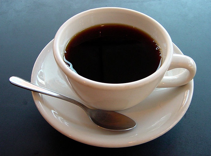Чашка с черным кофе